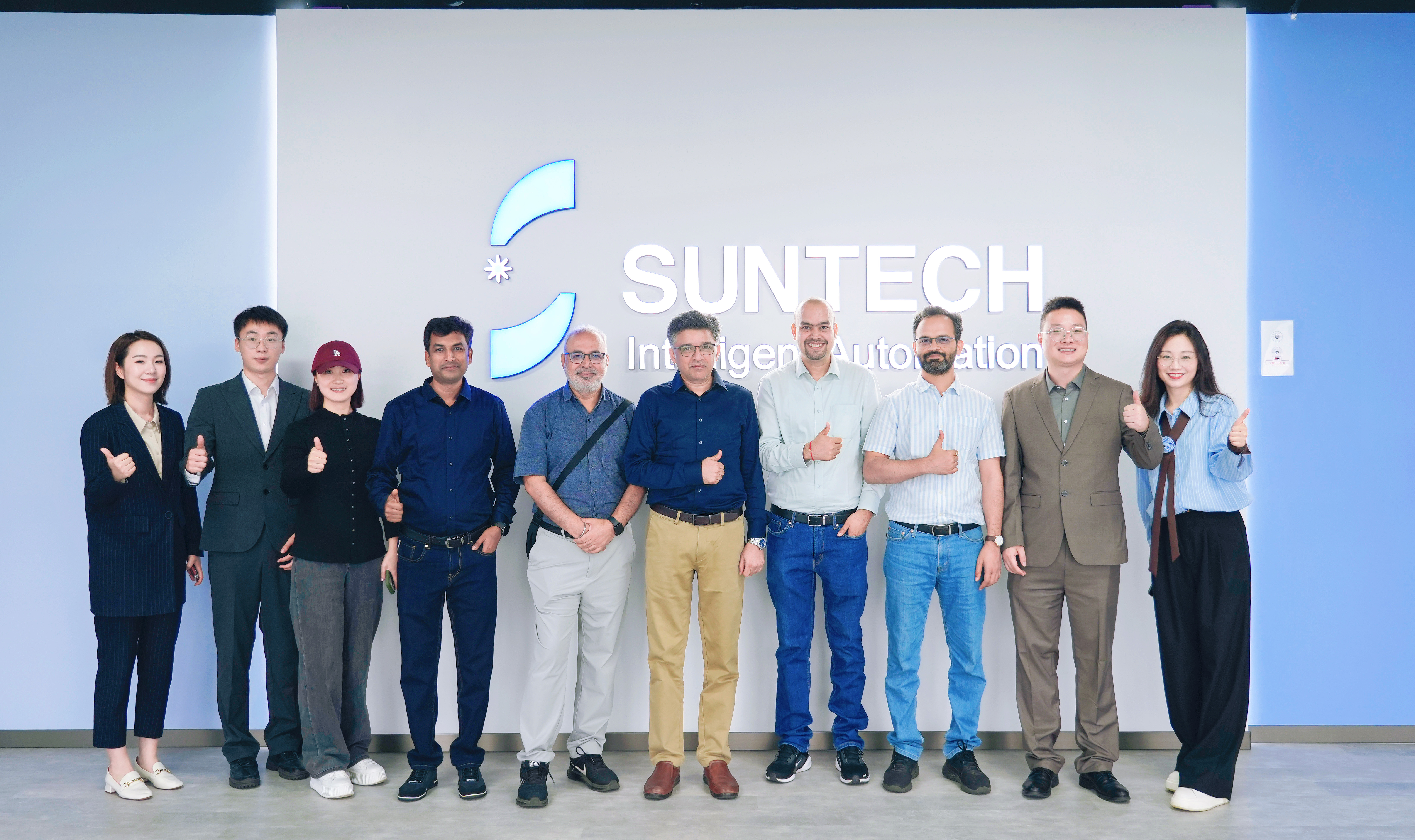 ARVIND, una empresa textil india, visit&oacute; SUNTECH